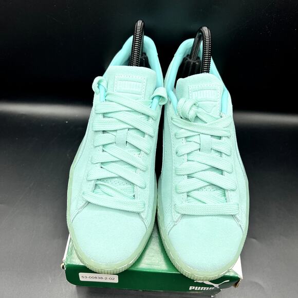 NEW Puma Suede Classic Mono Iced Women’s Sneakers Size 6 381588-01 - Picture 4 of 9